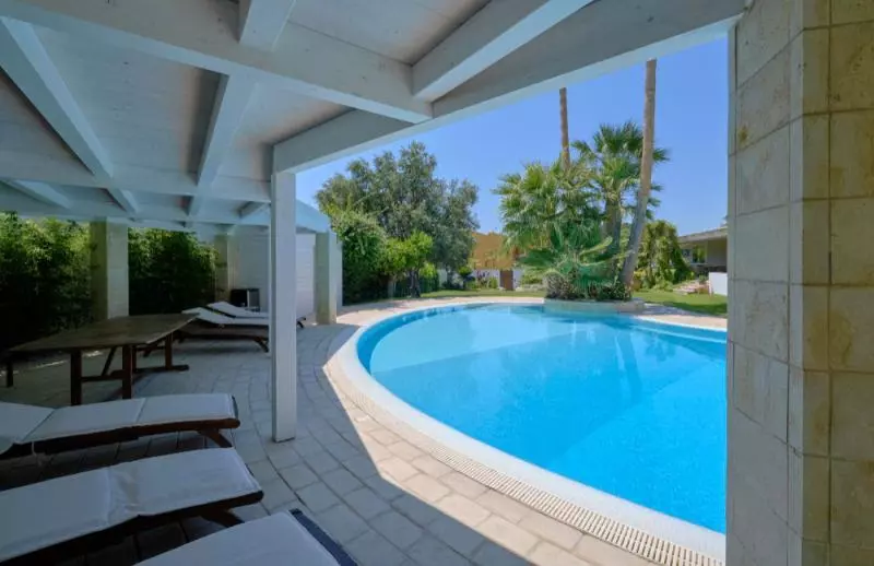 Transforma tu Piscina con el Poder del Sol: Guía Completa de Energía Solar