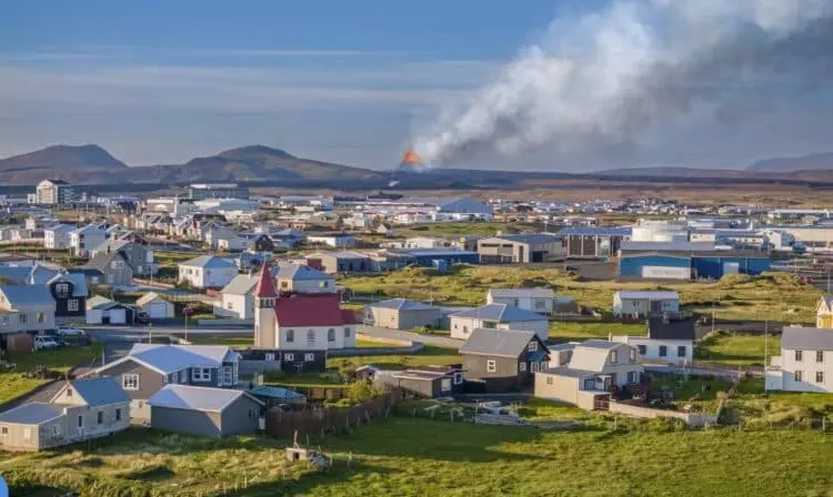 La Incansable Actividad Volcánica en la Península de Reykjanes, Islandia