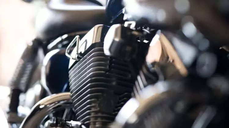 La Innovación Fallida: La Motocicleta Impulsada por Agua que Prometió Revolucionar el Transporte