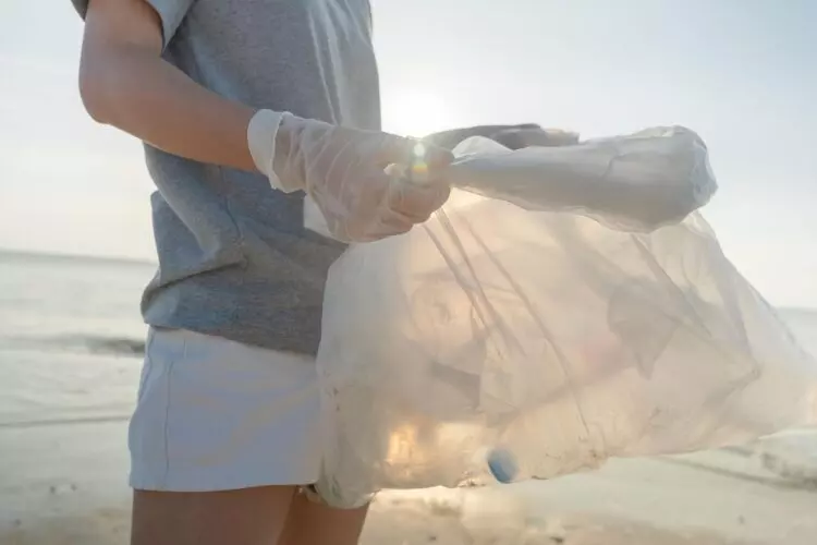 La Crisis del Plástico: Negociaciones Urgentes en Ginebra Ante un Futuro Preocupante