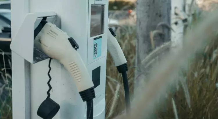 Análisis Detallado: Vehículos Eléctricos de Alta Autonomía y Precios Accesibles con Subvención