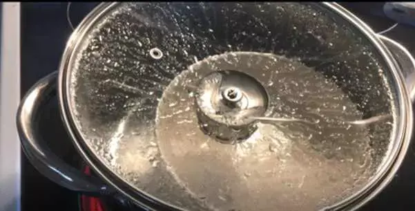 Descubriendo el Agua Destilada: Propiedades, Usos y Cómo Producirla en Casa