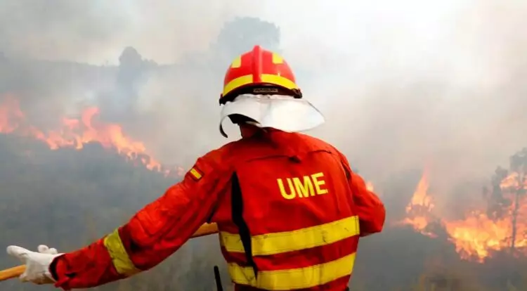 La UME frente a los incendios forestales: Desafíos y Evolución en España