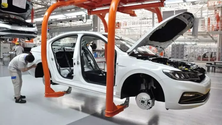 Xiaomi desafía a Tesla: El gigante tecnológico irrumpe en el mercado europeo de vehículos eléctricos