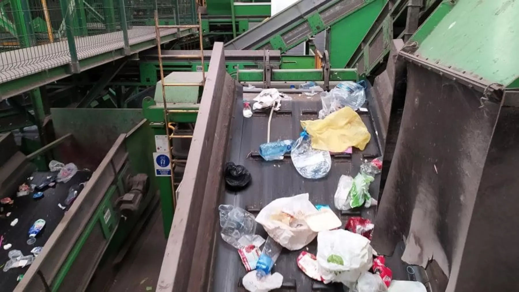 España refuerza su compromiso ambiental: Nuevo plan de residuos y sistema SDDR obligatorio