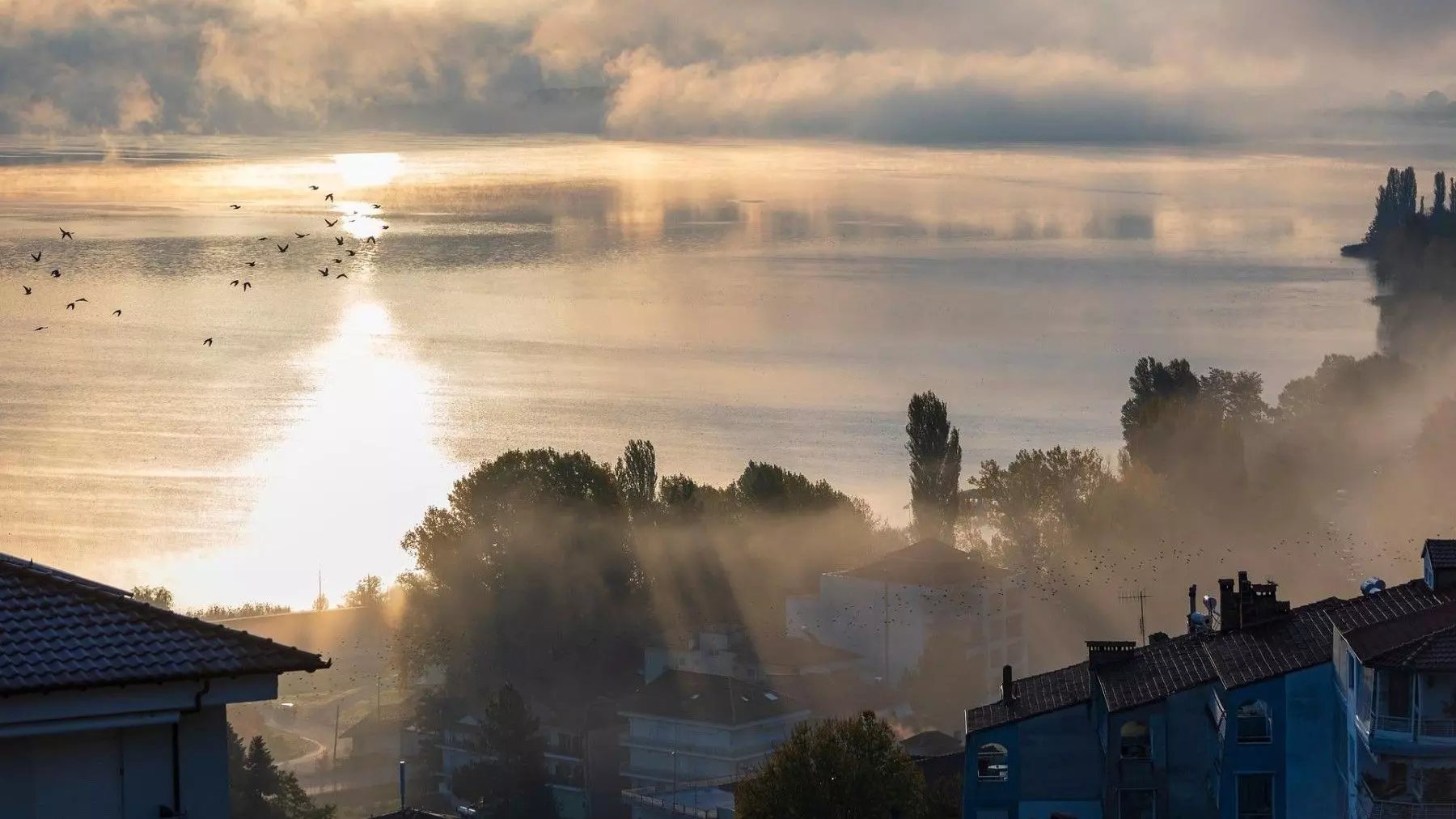 Pronóstico del tiempo en España para el 30 de diciembre de 2025: Nieblas persistentes y ligeros cambios de temperatura