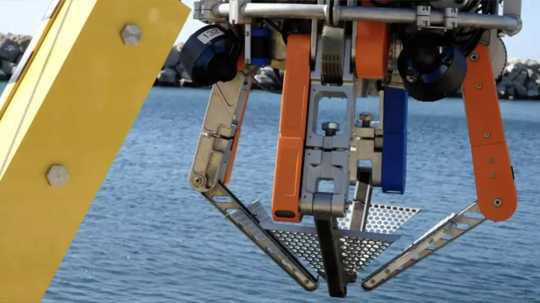 Innovación Europea: Robot Autónomo Revoluciona la Limpieza de Residuos Marinos en Costas Españolas