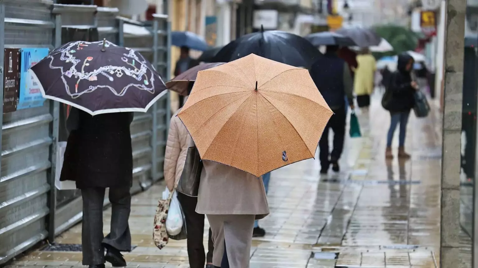 Pronóstico del Tiempo en España: Frío, Viento y Lluvias para el 15 de Marzo