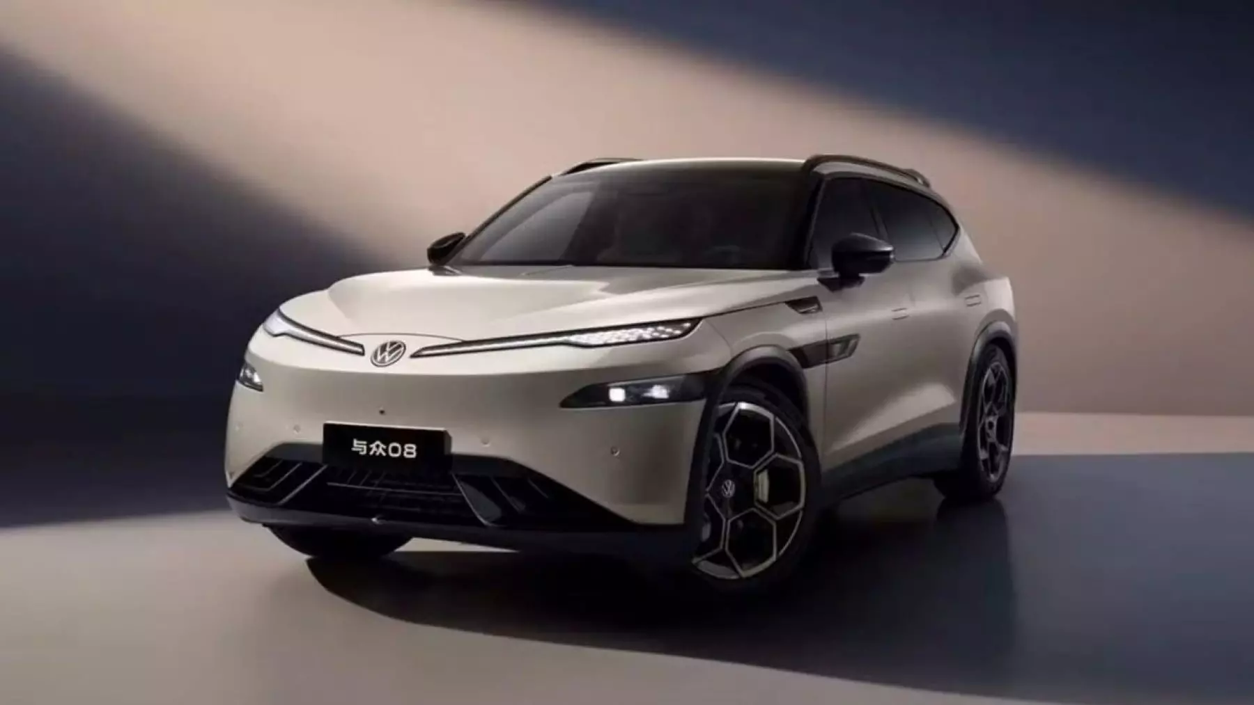 Volkswagen y XPENG Lanzan el Innovador SUV Eléctrico ID.UNYX 08 en China