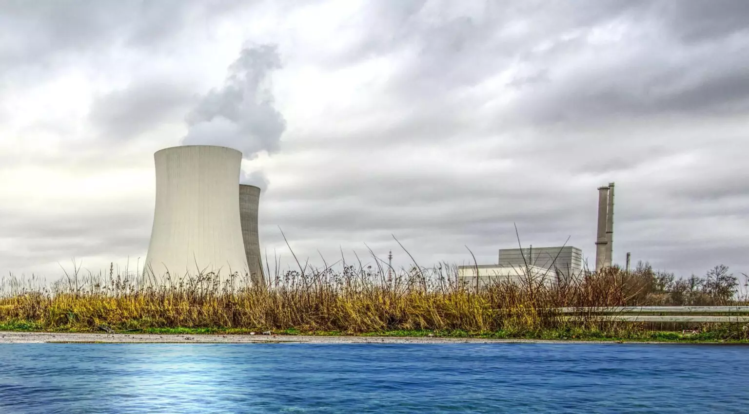 Amigas de la Tierra Exige Mayor Protección Frente a la Crisis Energética y Alerta sobre la Pobreza Energética