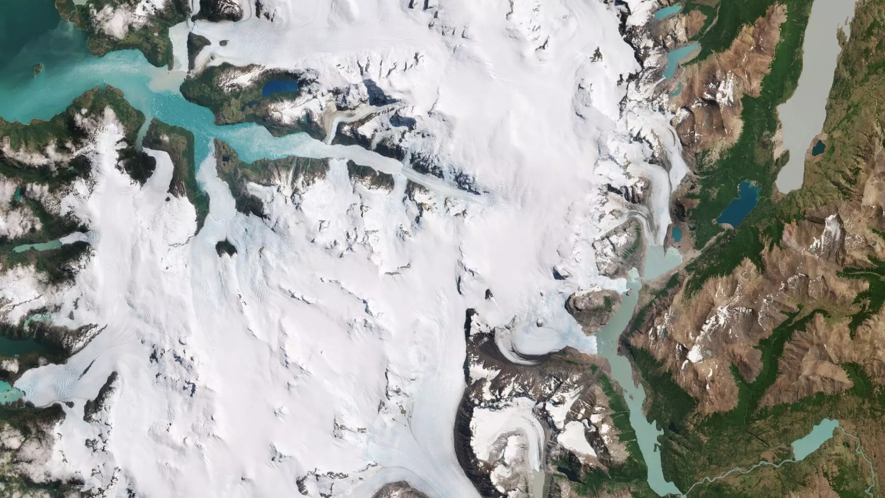 El impactante descubrimiento del satélite Sentinel-2: el hielo verdoso en el océano Austral y su conexión