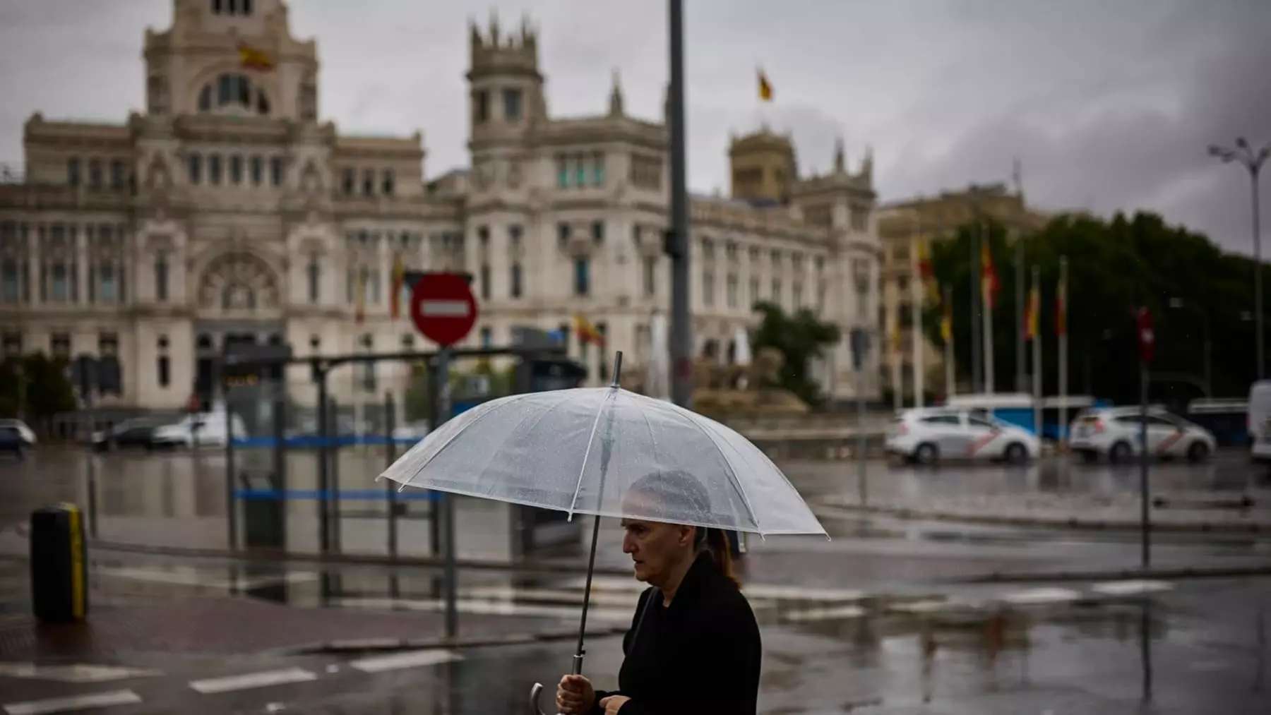 Inestabilidad Meteorológica Marca el Miércoles Santo en España con Lluvias, Nieve y Fuertes Vientos