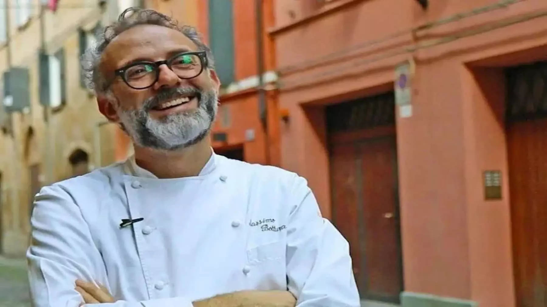 Chef Massimo Bottura: Gastronomía Sostenible contra el Desperdicio Alimentario Global