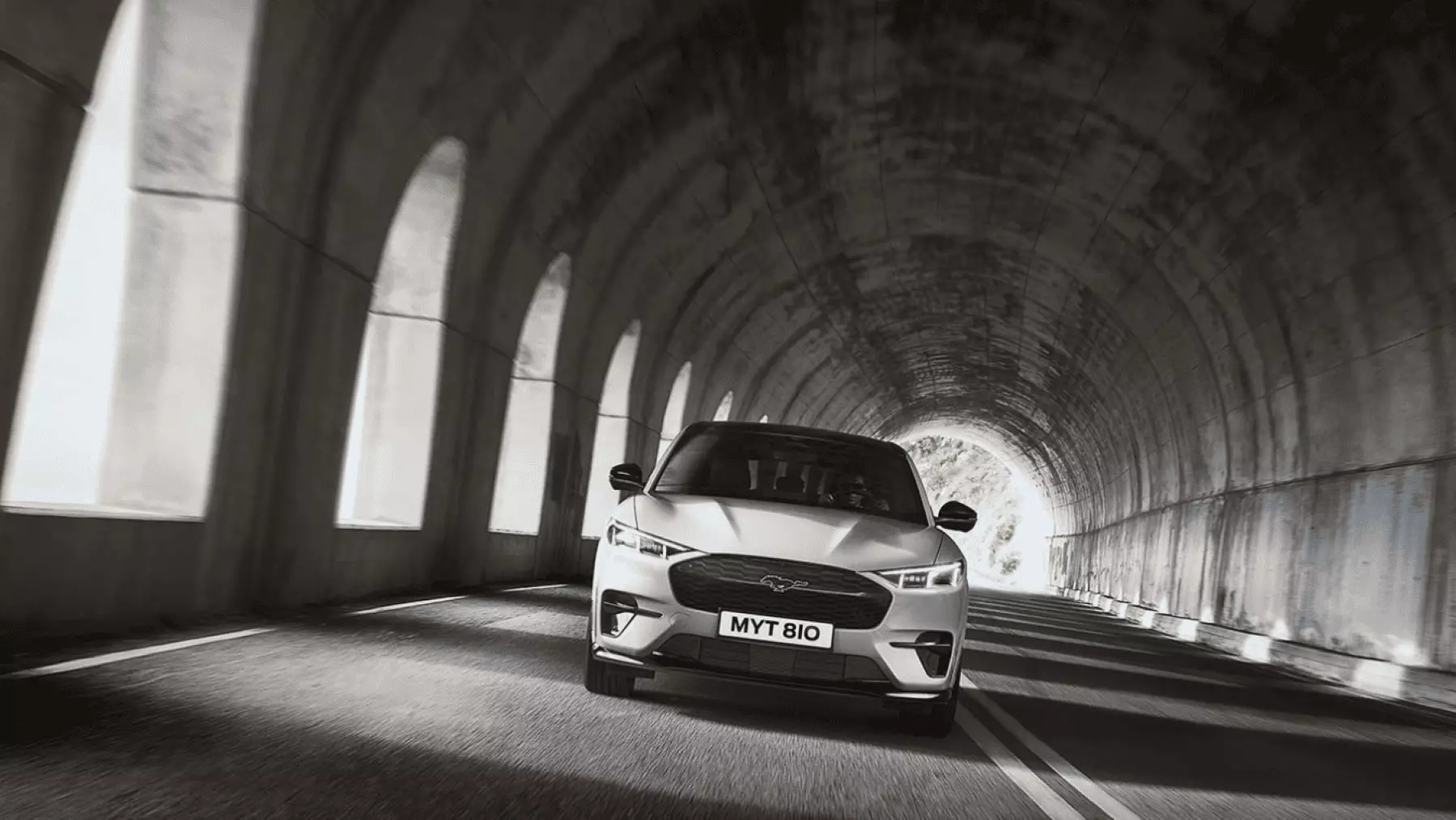 Estrategia de Electrificación de Ford: Adaptación y Futuro