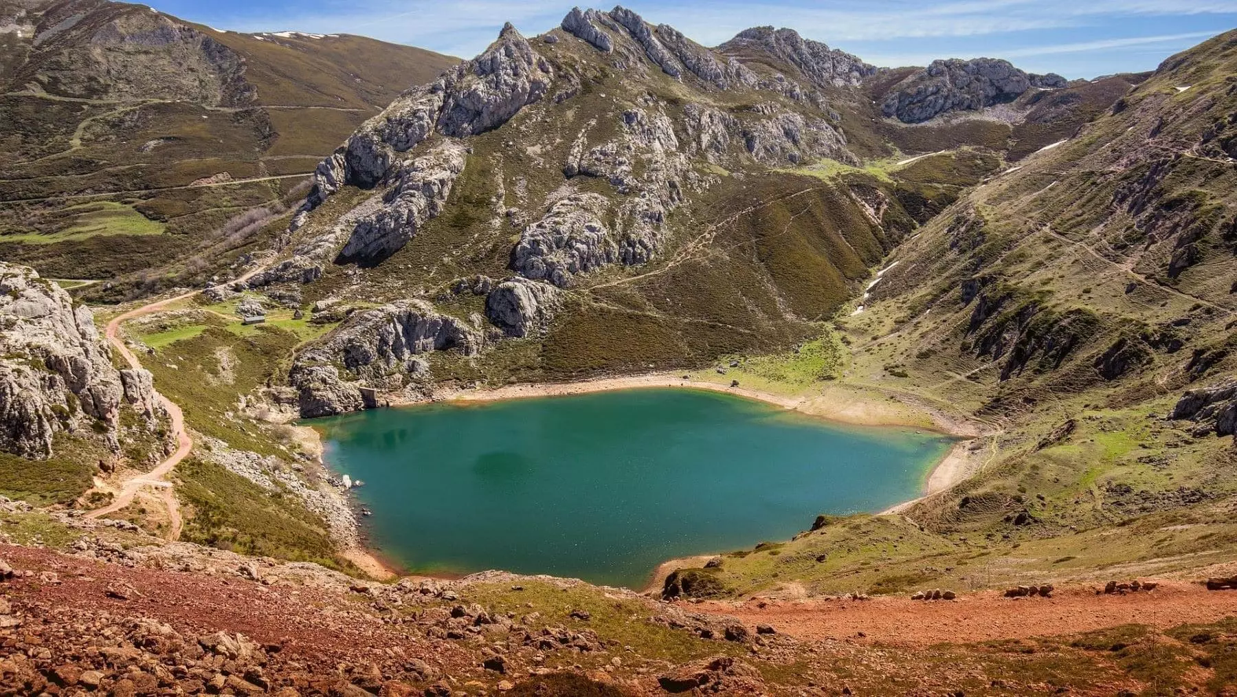Recuperación Ambiental en Cauneu Somiedo: Un Modelo de Sostenibilidad para Parques Naturales