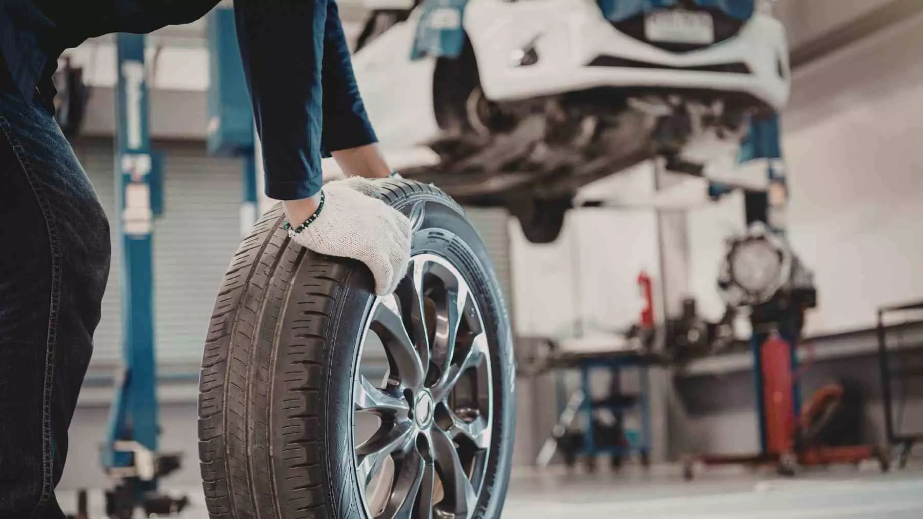 La Contaminación Invisible: Microplásticos de Neumáticos en el Aire Urbano