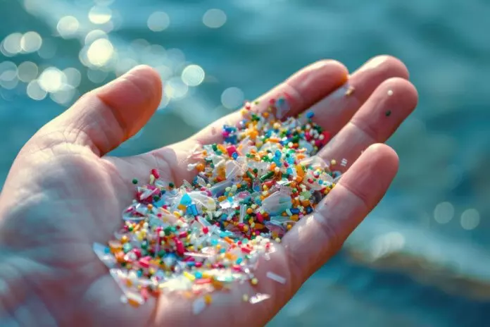 Microplásticos: La Amenaza Silenciosa que Contamina Nuestro Entorno